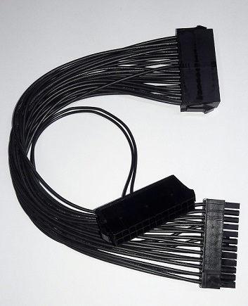 מפצל לחיבור 2 ספקי כוח 24pin